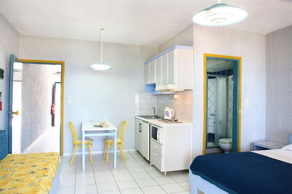 Latania Apartments Hersónissos Extérieur photo