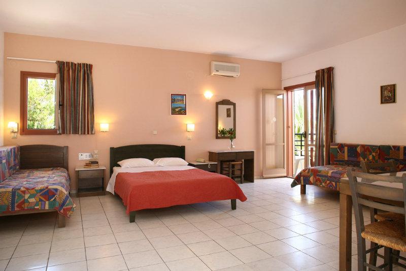 Latania Apartments Hersónissos Extérieur photo