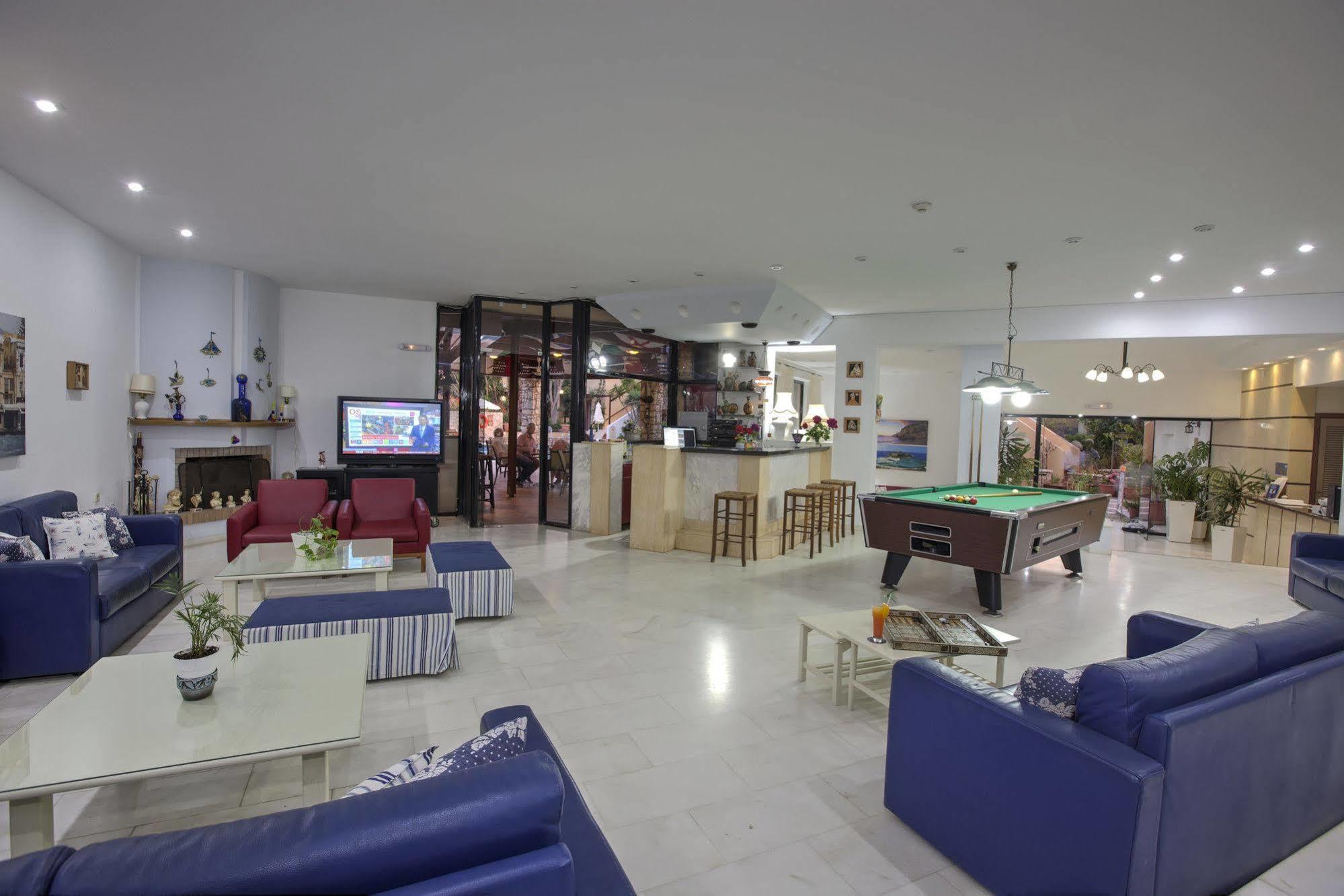 Latania Apartments Hersónissos Extérieur photo
