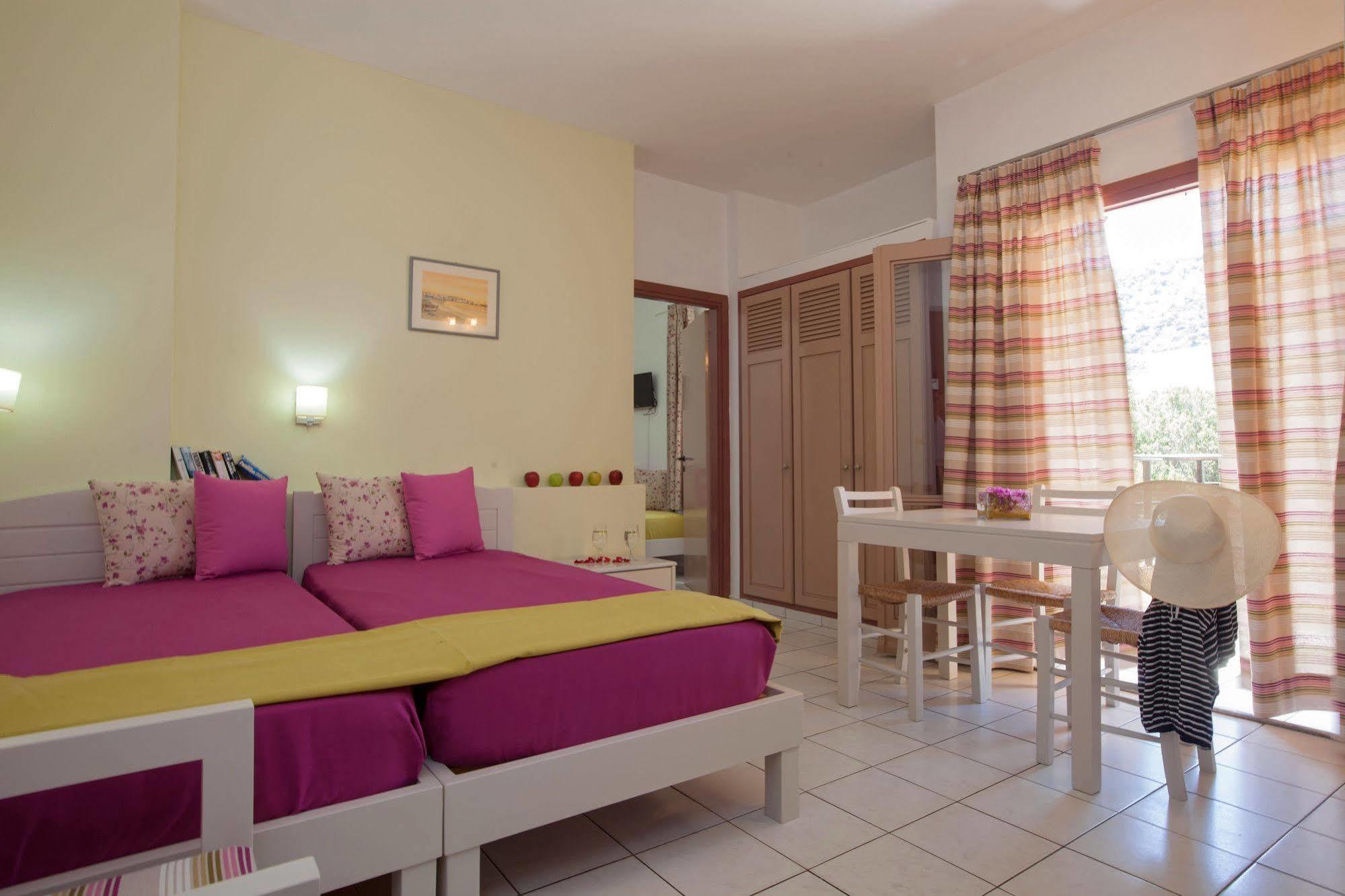 Latania Apartments Hersónissos Extérieur photo