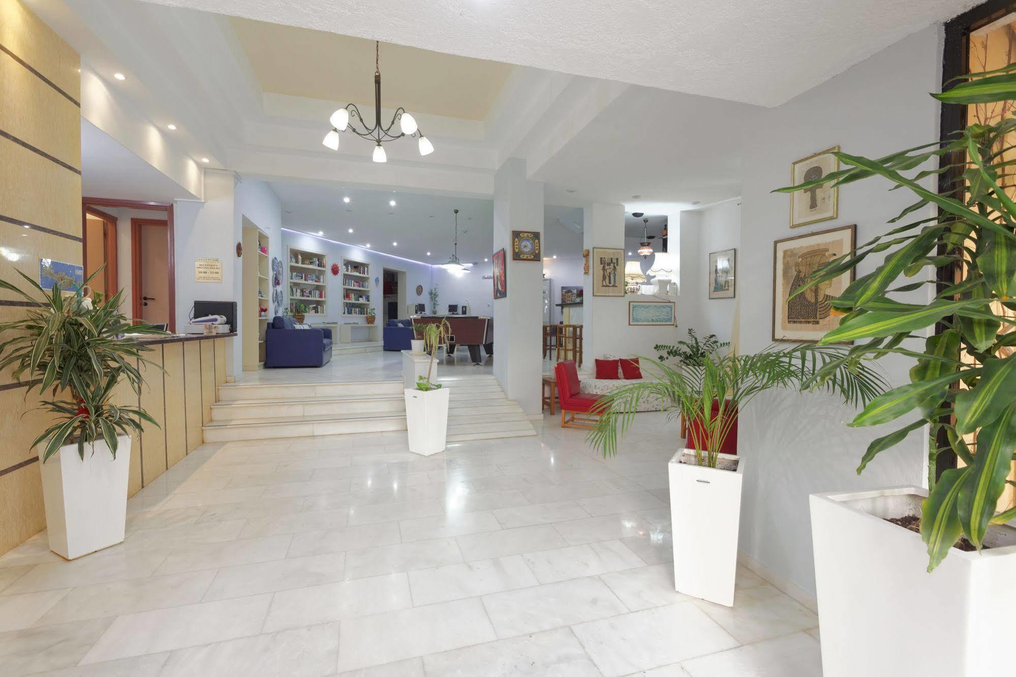 Latania Apartments Hersónissos Extérieur photo